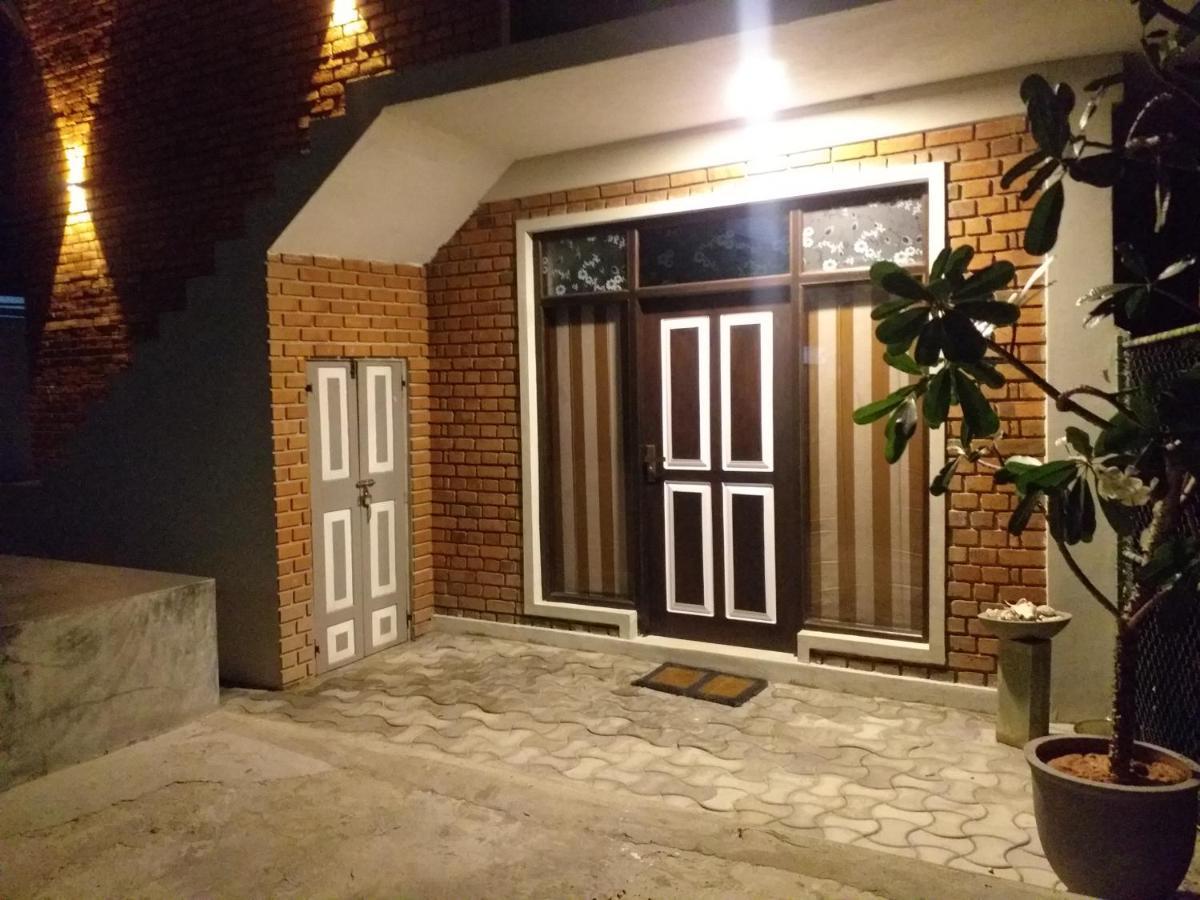 Green Wood Villa Негомбо Екстер'єр фото