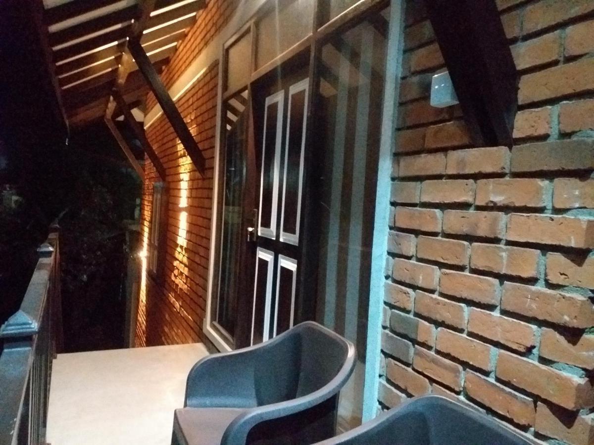 Green Wood Villa Негомбо Екстер'єр фото
